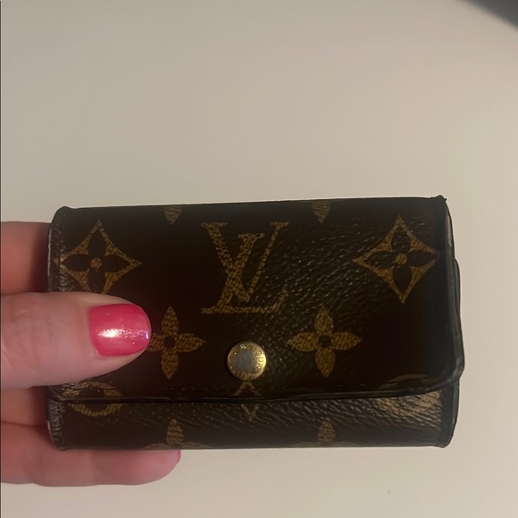 Louis Vuitton Brown Monogram Key Holder - Picture 1 of 8